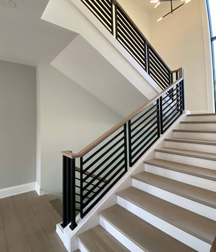 Cầu thang sắt đơn giản